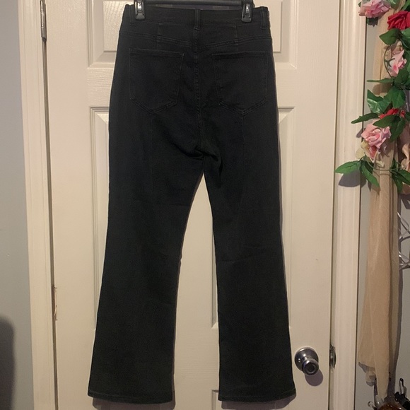 NWOT BLACK DISTRESSED JEANS - Picture 6 of 7